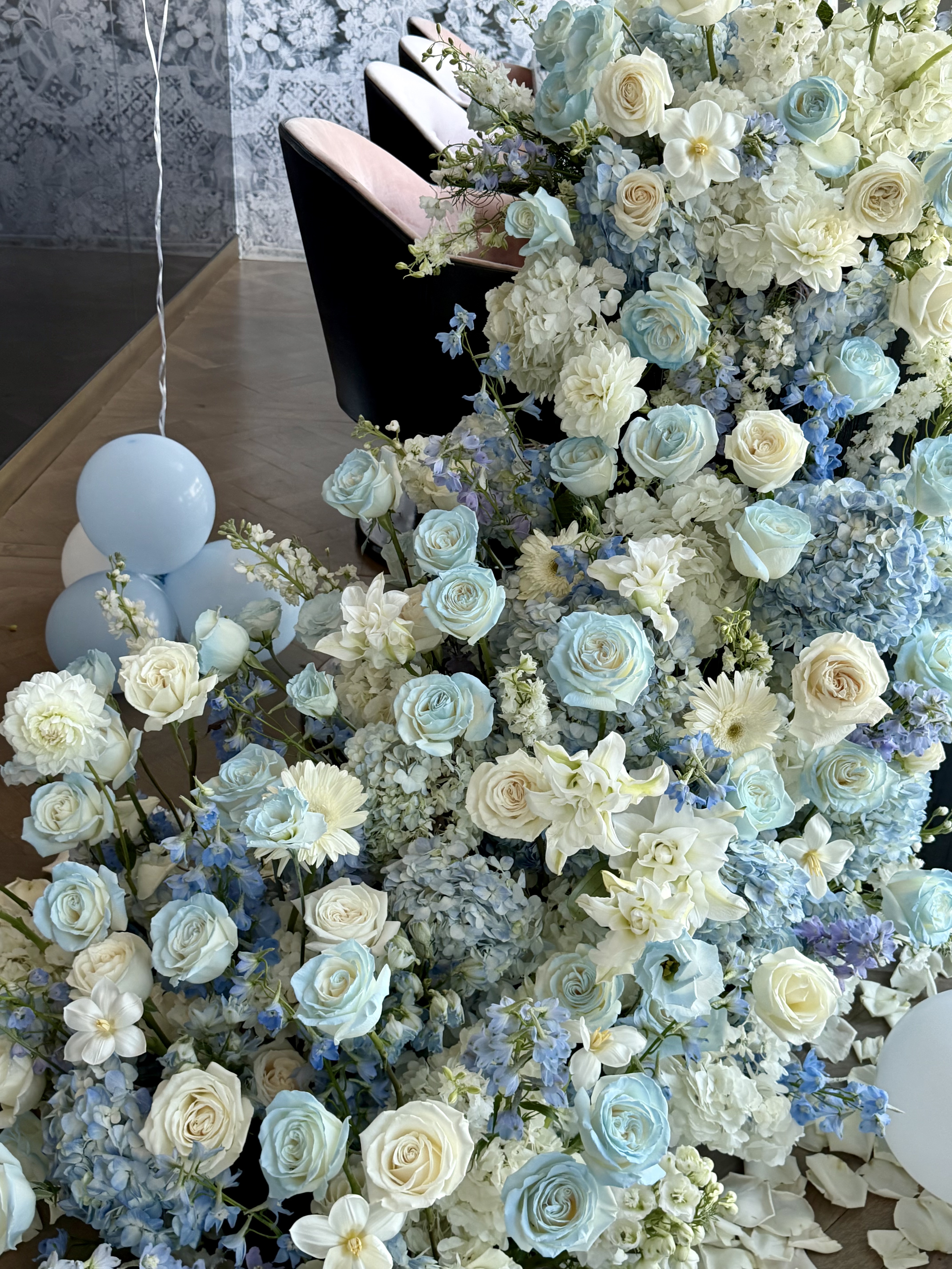 Shattered Ice Blue Floral Decor