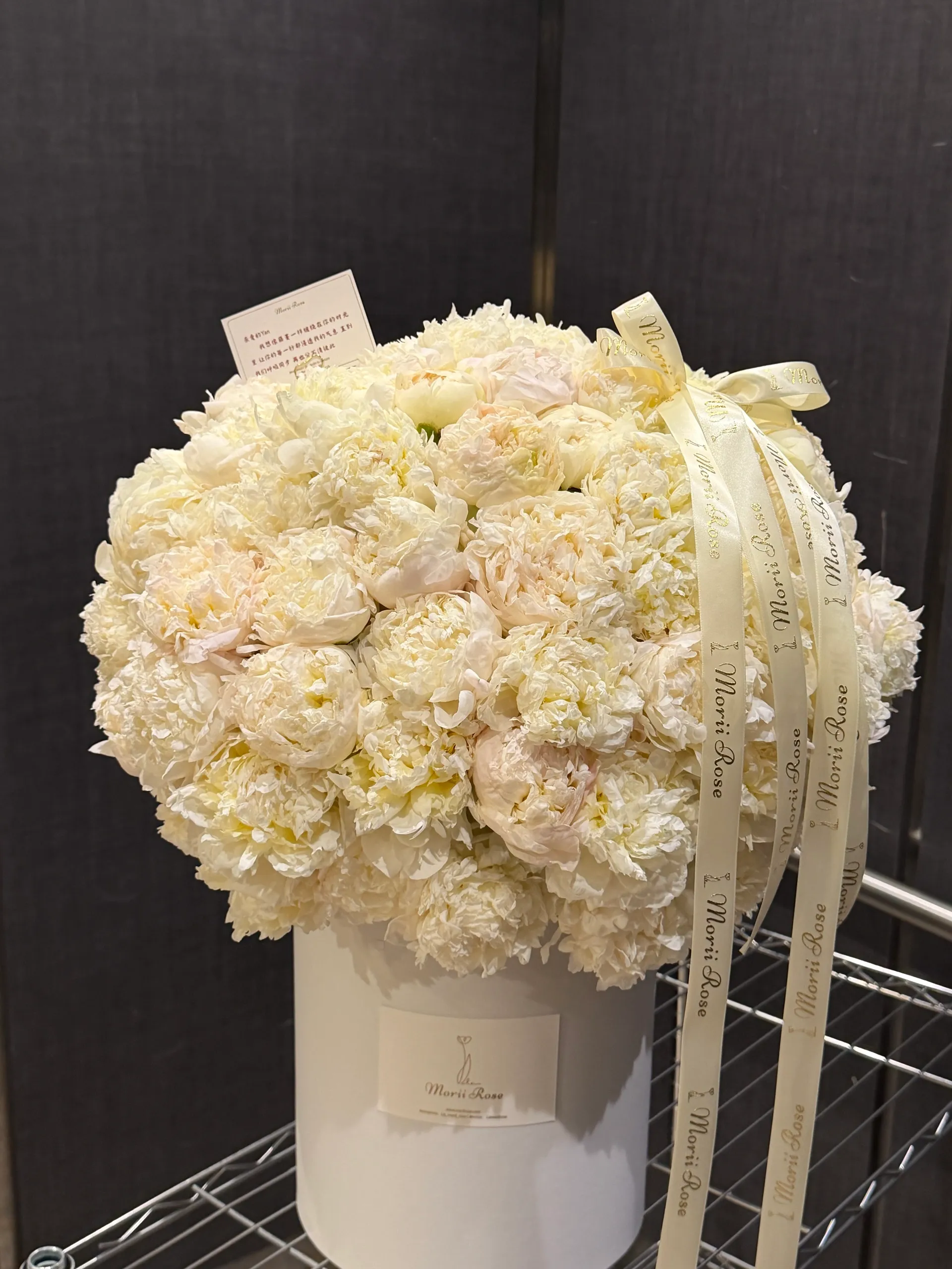 99 White Peony Hug Bucket