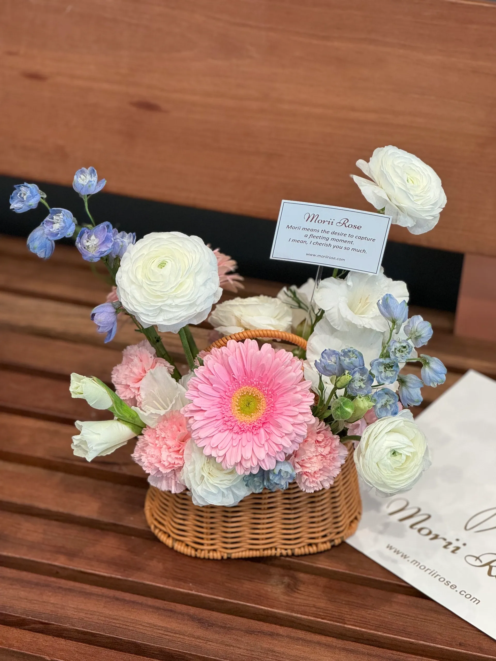 Peony small basket pink &white
