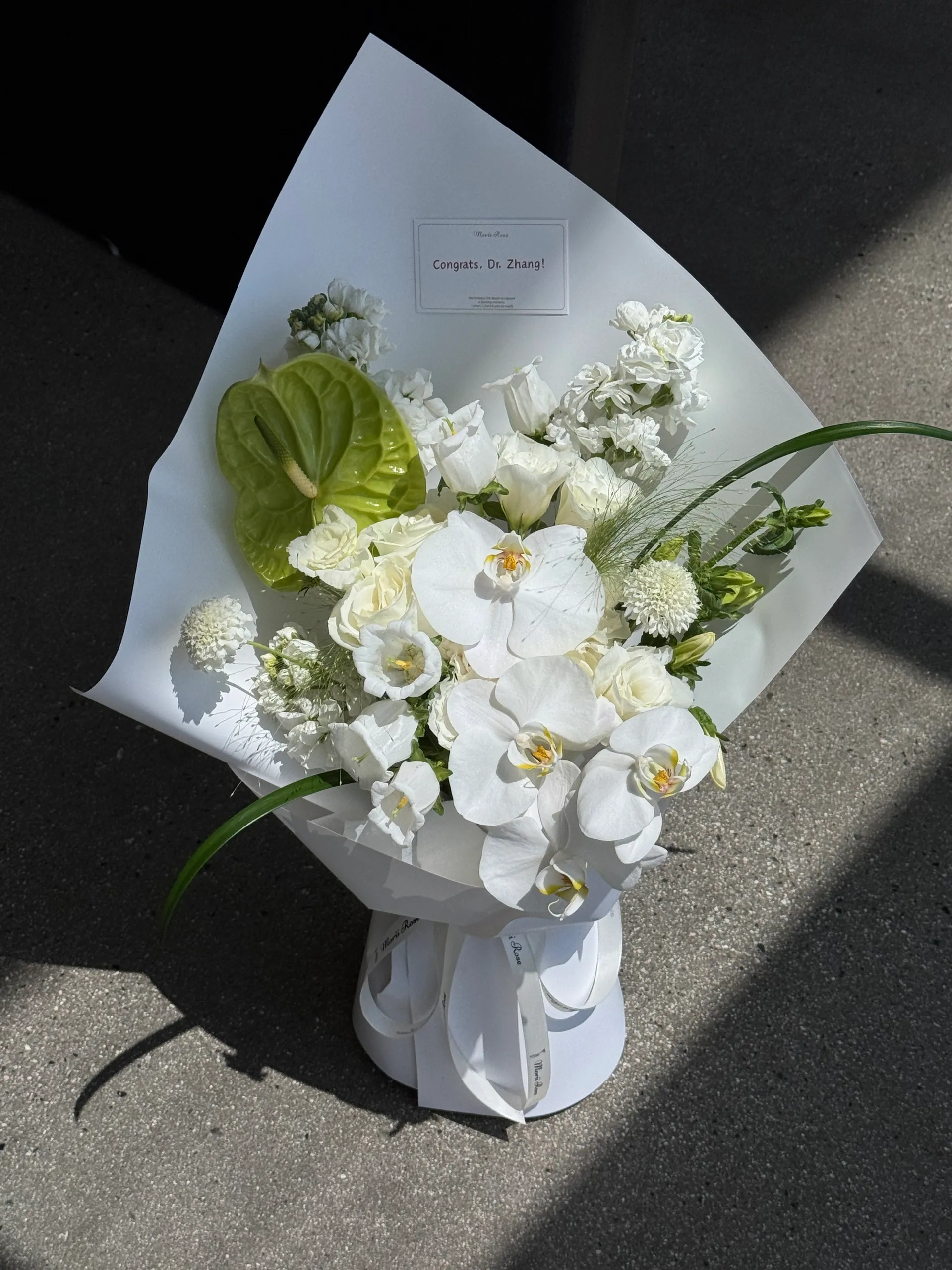 Elegant White Floral Bouquet